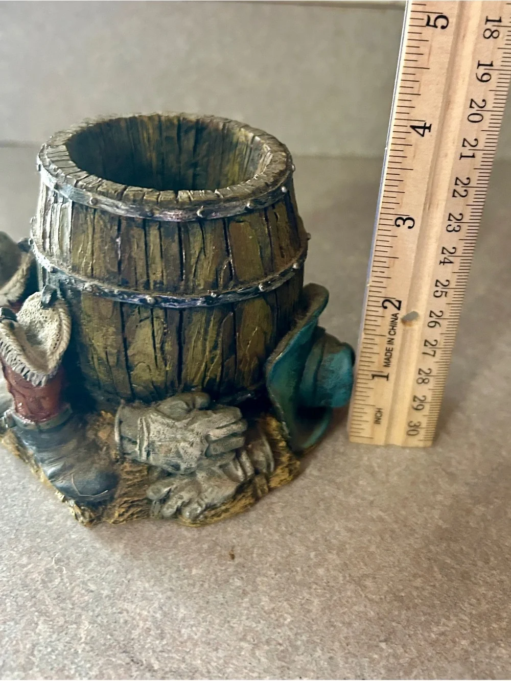 Western Barrel Pencil Holder with Green Accent -resin